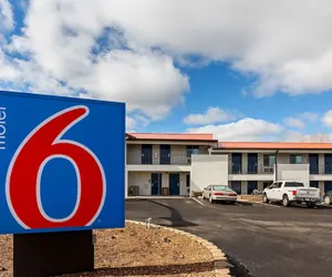 Photo 2 - Motel 6 Show Low, AZ