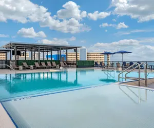 Photo 2 - Cambria Hotel St Petersburg-Madeira Beach Marina