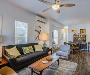 Photo 2 - 1brlovely Stylish Downtownclose To Everything