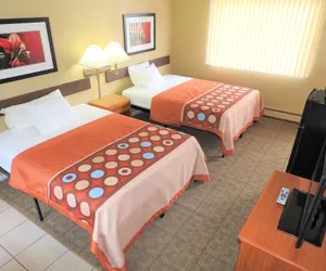 Photo 2 - Country Meadow inn