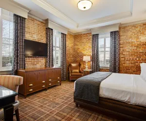 Photo 5 - The Brakeman Hotel