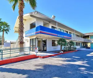 Photo 2 - Motel 6 Nogales, AZ - Mariposa Road