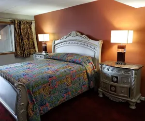 Photo 4 - Welcome Inn & Suites - Lyons