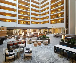 Photo 3 - Hilton Charlotte Airport