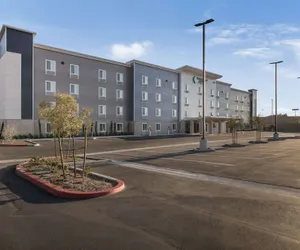 Photo 2 - WoodSpring Suites Colton