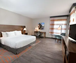 Photo 5 - La Quinta Inn & Ste by Wyndham Wisconsin Dells- Lake Delton