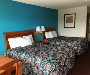 Photo 5 - Twelve Oaks Inn