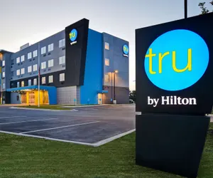 Photo 2 - Tru by Hilton Auburn