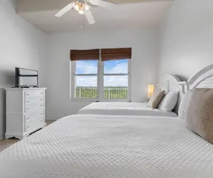 Photo 3 - The Wharf 902 by Youngs Suncoast