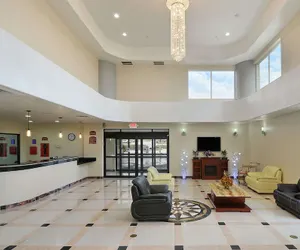 Photo 2 - Ramada by Wyndham South Waco
