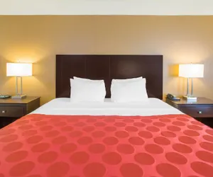 Photo 4 - Ramada by Wyndham Tulsa