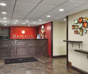 Photo 2 - Ramada by Wyndham Tulsa