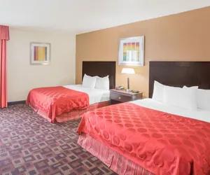 Photo 5 - Ramada by Wyndham Tulsa