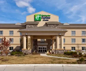Photo 2 - Holiday Inn Express Newton by IHG