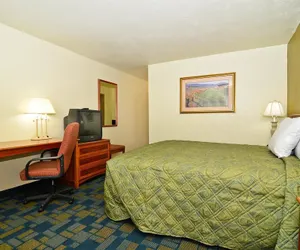 Photo 4 - Americas Best Value Inn Pauls Valley