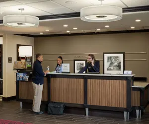 Photo 4 - Hampton Inn & Suites Saginaw