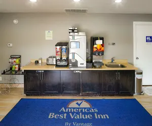 Photo 3 - Americas Best Value Inn Antioch