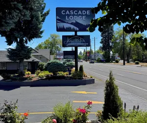 Photo 2 - Cascade Lodge