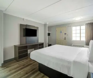 Photo 5 - Motel 6 San Antonio, TX – I-35 North Corridor