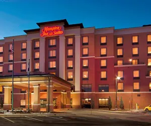 Photo 2 - Hampton Inn & Suites- Denver/Airport-Gateway Park