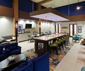 Photo 5 - Hampton Inn & Suites- Denver/Airport-Gateway Park