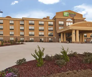 Photo 2 - Holiday Inn Express & Suites Jackson / Pearl Intl Airport, an IHG Hotel