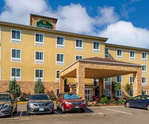 Photo 2 - La Quinta Inn & Suites by Wyndham Auburn