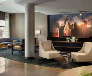 Photo 3 - Courtyard Scottsdale Salt River