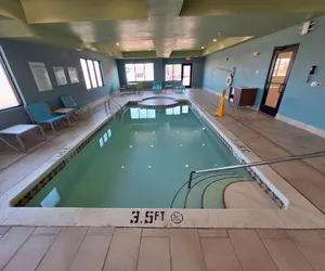 Photo 5 - Holiday Inn Express & Suites Junction City by IHG