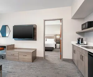 Photo 4 - Holiday Inn Express and Suites Columbus Edinburgh by IHG