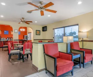 Photo 3 - Comfort Inn Kissimmee-Lake Buena Vista South