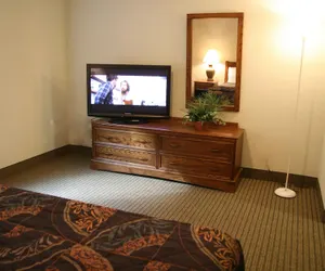 Photo 5 - Affordable Suites of America