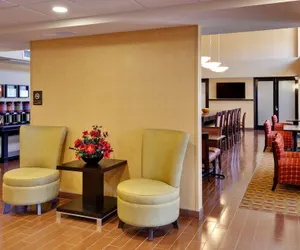 Photo 4 - Hampton Inn & Suites Fresno-Northwest