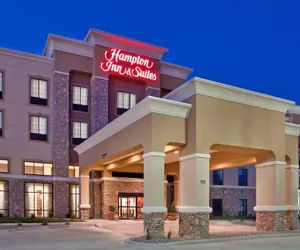 Photo 2 - Hampton Inn & Suites Dickinson