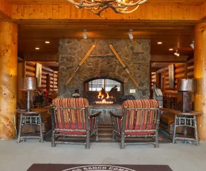 Photo 3 - Headwaters Lodge & Cabins at Flagg Ranch