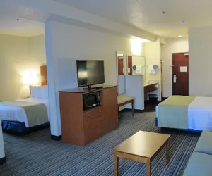 Photo 5 - Best Western Liberty Inn DuPont JBLM