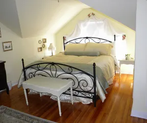 Photo 2 - The Decker House Bed & Breakfast