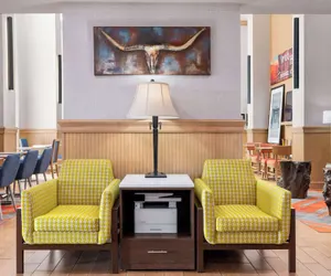 Photo 5 - Hampton Inn & Suites Dodge City