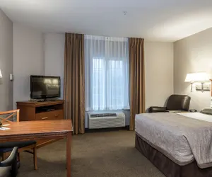 Photo 5 - Candlewood Suites Burlington South, an IHG Hotel