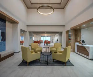 Photo 2 - Holiday Inn Express Cleveland by IHG