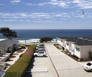 Photo 2 - Cambria Landing Inn & Suites