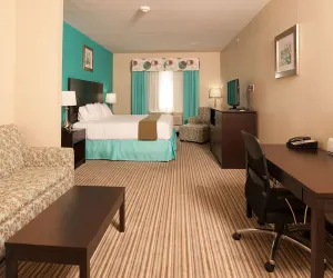 Photo 5 - Holiday Inn Express & Suites Port Lavaca, an IHG Hotel