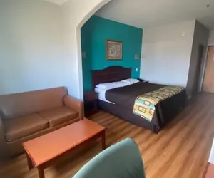 Photo 4 - Tropicana Inn and Suites