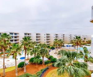 Photo 2 - Waterscape Condominiums