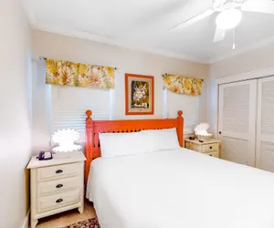 Photo 3 - Waterscape Condominiums