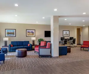 Photo 3 - Comfort Suites Helena Airport