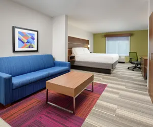 Photo 5 - Holiday Inn Express Hotel & Suites Tullahoma, an IHG Hotel