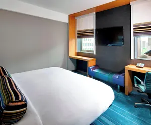 Photo 2 - Aloft New York Brooklyn