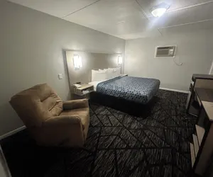 Photo 5 - Budget Inn By Capital O Oskaloosa Near Pella