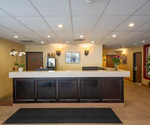 Photo 2 - Silverland Inn and Suites